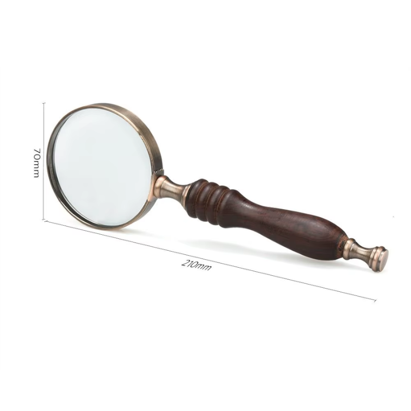 Lupa em Madeira Magnus